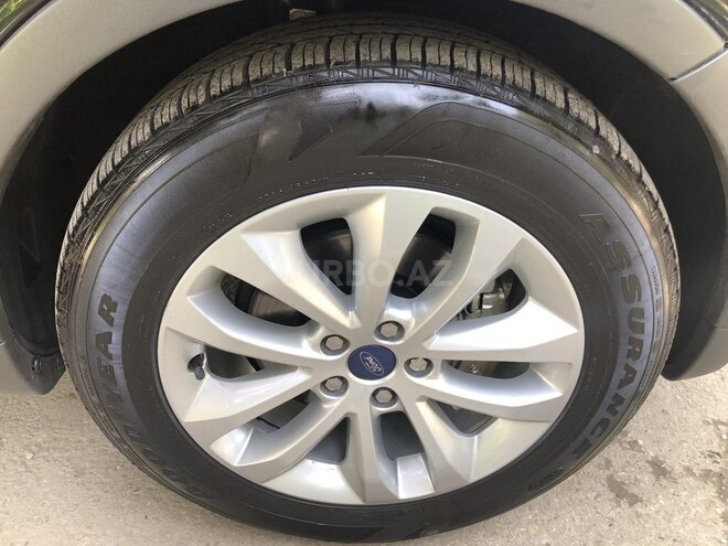 Ford Kuga 2013, 110,000 km - 2.5 l - Xırdalan