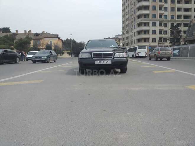 Mercedes C 220 1993, 370,000 km - 0.3 l - Bakı