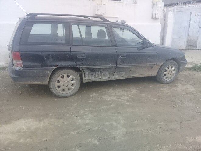 Opel Astra 1993, 420,000 km - 1.8 l - Hacıqabul