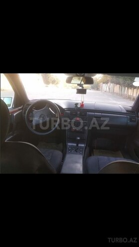Mercedes E 240 1998, 331,000 km - 2.4 l - Bakı