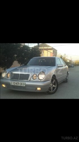 Mercedes E 240 1998, 331,000 km - 2.4 l - Bakı