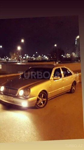 Mercedes E 240 1998, 331,000 km - 2.4 l - Bakı