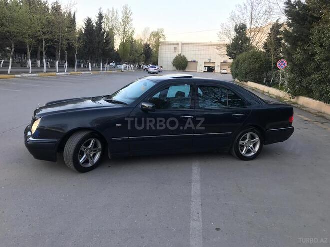 Mercedes E 240 1999, 190,000 km - 2.4 l - Bakı