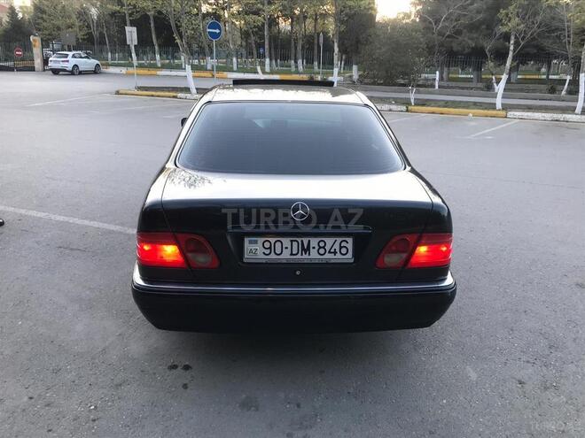Mercedes E 240 1999, 190,000 km - 2.4 l - Bakı