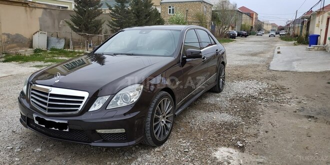 Mercedes E 350 2009, 174,000 km - 3.5 l - Sumqayıt