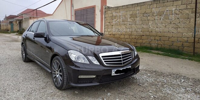 Mercedes E 350 2009, 174,000 km - 3.5 l - Sumqayıt