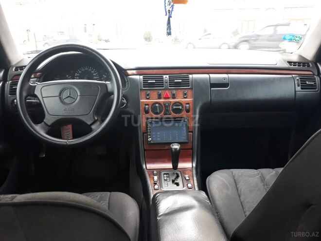 Mercedes E 220 1998, 401,000 km - 2.2 l - Bakı