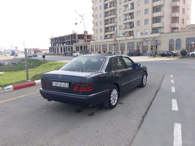Mercedes E 220 1998, 401,000 km - 2.2 l - Bakı