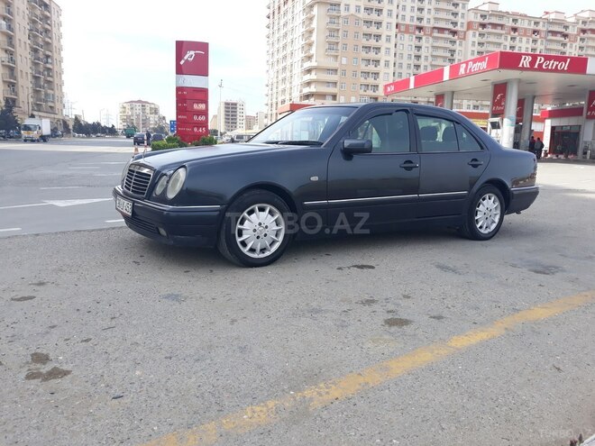 Mercedes E 220 1998, 401,000 km - 2.2 l - Bakı