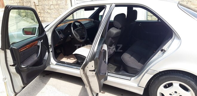 Mercedes C 240 1999, 236,000 km - 2.4 l - Bakı