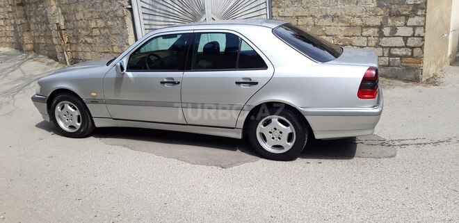 Mercedes C 240 1999, 236,000 km - 2.4 l - Bakı