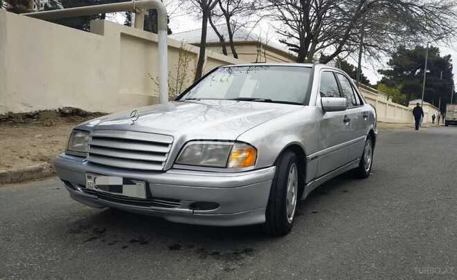 Mercedes C 220 2000, 400,000 km - 2.2 л - Bakı