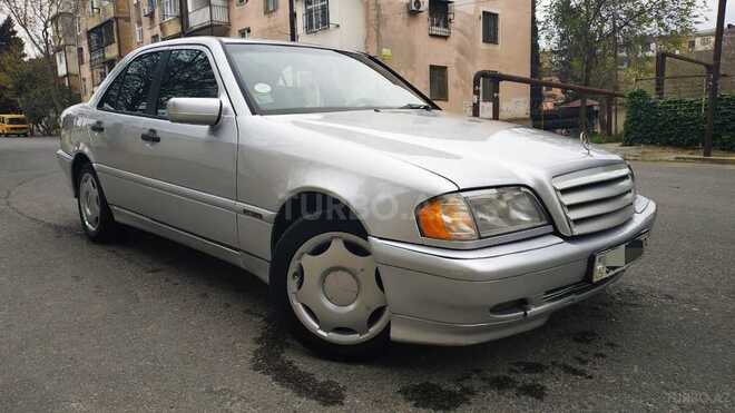 Mercedes C 220 2000, 400,000 km - 2.2 л - Bakı