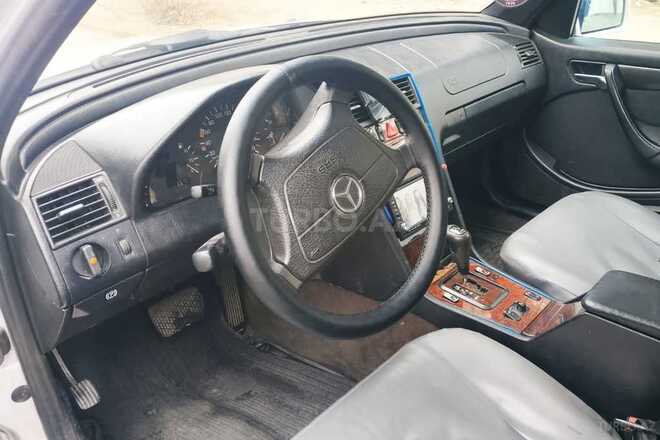 Mercedes C 220 2000, 400,000 km - 2.2 л - Bakı