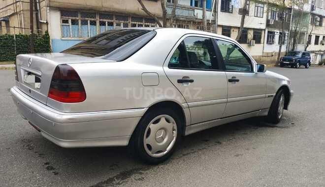 Mercedes C 220 2000, 400,000 km - 2.2 л - Bakı