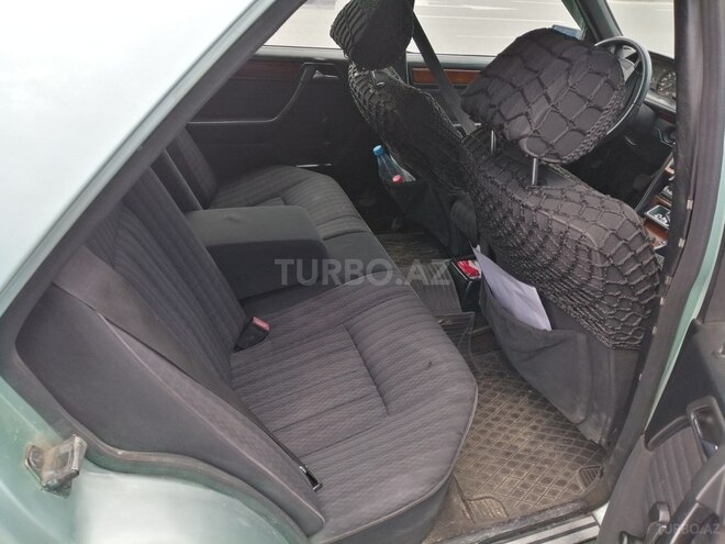 Mercedes E 300 1991, 733,672 km - 3.0 l - Bakı