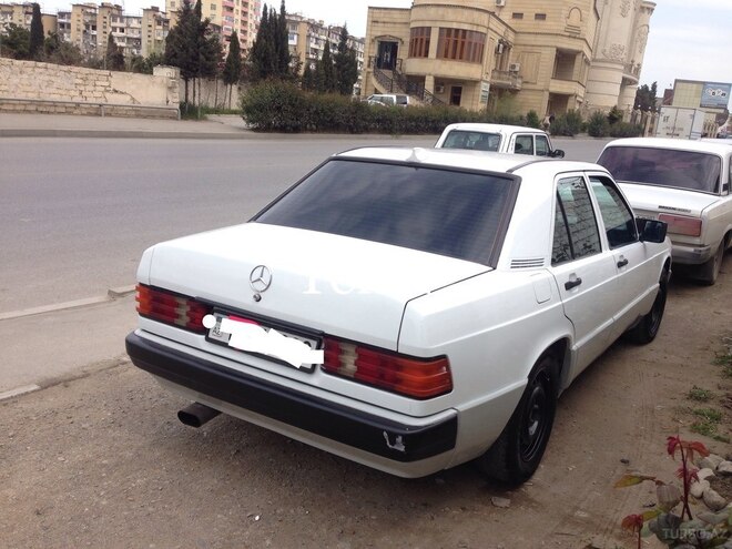 Mercedes 190 1989, 222,222 km - 2.0 л - Bakı
