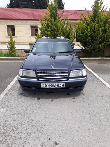 Mercedes C 240 1999, 214,000 km - 2.4 l - Ağdaş