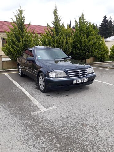 Mercedes C 240 1999, 214,000 km - 2.4 l - Ağdaş