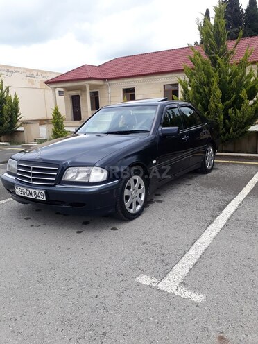 Mercedes C 240 1999, 214,000 km - 2.4 l - Ağdaş