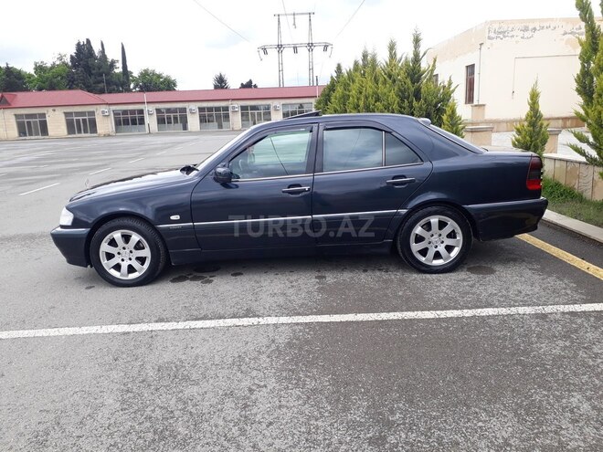 Mercedes C 240 1999, 214,000 km - 2.4 l - Ağdaş