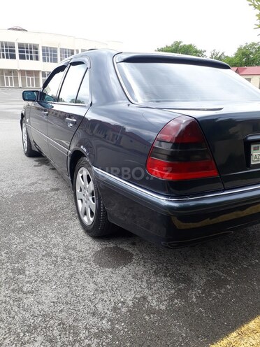 Mercedes C 240 1999, 214,000 km - 2.4 l - Ağdaş