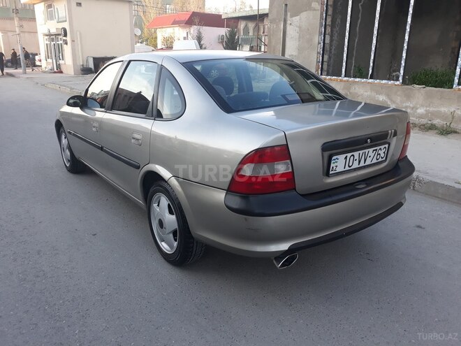 Opel Vectra 1997, 227,000 km - 1.8 l - Sumqayıt