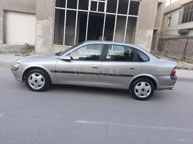 Opel Vectra 1997, 227,000 km - 1.8 l - Sumqayıt