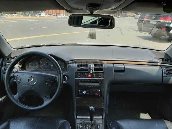 Mercedes E 200 2000, 298,226 km - 2.0 l - Bakı