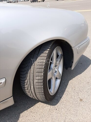 Mercedes E 200 2000, 298,226 km - 2.0 l - Bakı