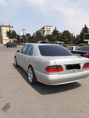 Mercedes E 200 2000, 298,226 km - 2.0 l - Bakı