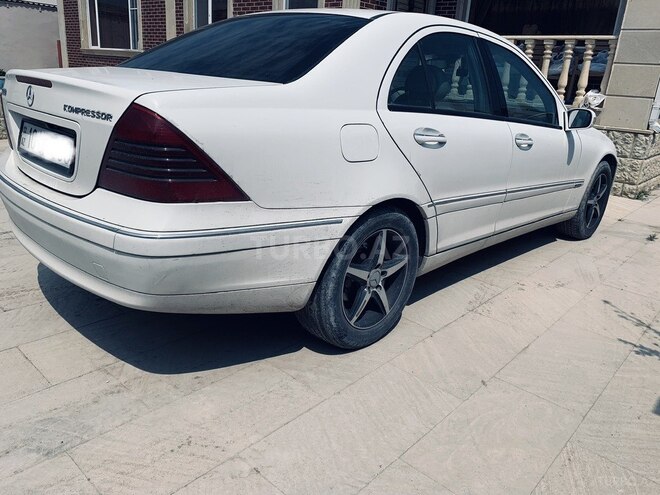 Mercedes C 200 2002, 224,000 km - 2.0 l - Bakı