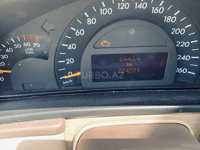 Mercedes C 200 2002, 224,000 km - 2.0 l - Bakı