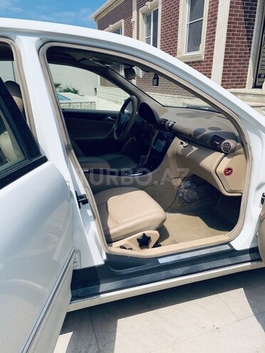 Mercedes C 200 2002, 224,000 km - 2.0 l - Bakı