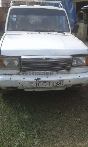Isuzu  1986, 300,000 km - 2.3 l - Quba