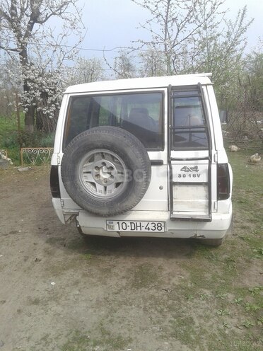 Isuzu  1986, 300,000 km - 2.3 l - Quba