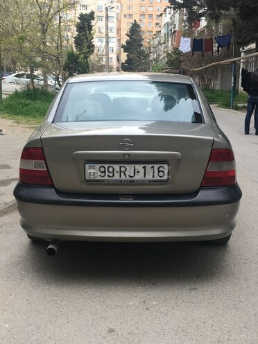 Opel Vectra 1996, 283,300 km - 1.8 л - Bakı