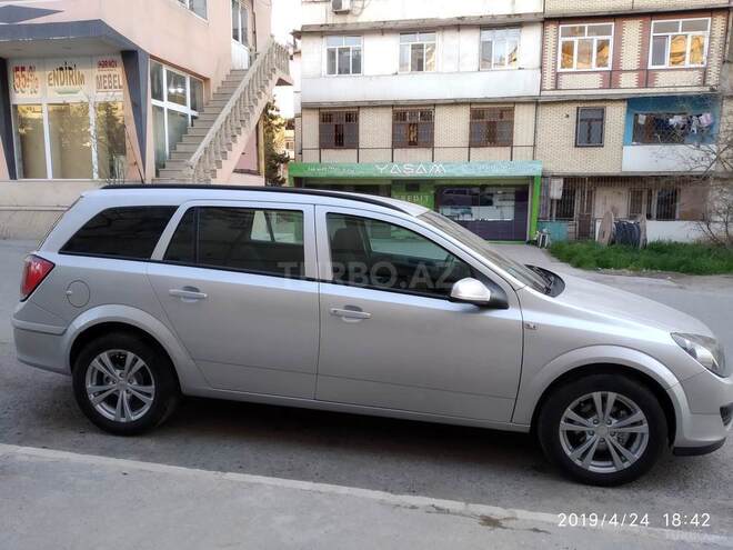 Opel Astra 2006, 204,000 km - 1.3 л - Bakı