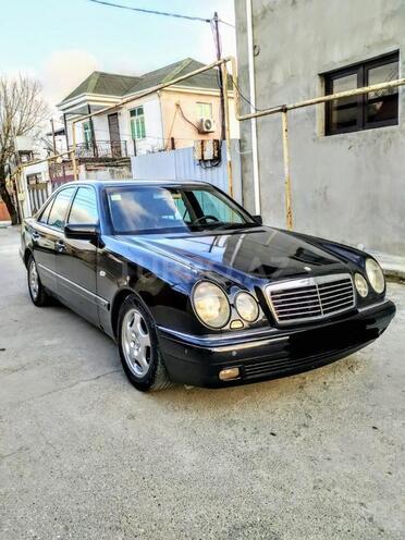 Mercedes E 320 1998, 412,000 km - 3.2 l - Bakı