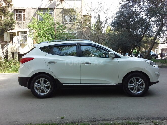 Hyundai ix35 2010, 143,000 km - 2.0 l - Bakı