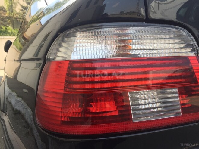 BMW 528 2000, 212,000 km - 2.8 l - Bakı