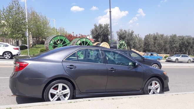 Toyota Camry 2013, 70,500 km - 2.5 l - Bakı