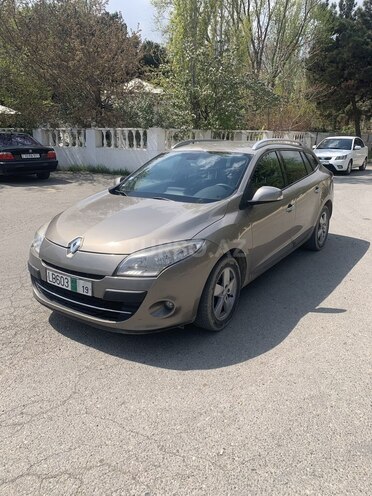 Renault Megane 2011, 200,000 km - 1.5 l - Bakı