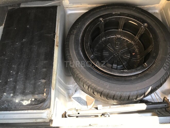 Mercedes E 240 1999, 399,000 km - 2.4 l - Bakı