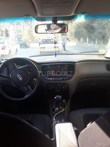 Kia Rio 2010, 178,000 km - 1.4 л - Bakı