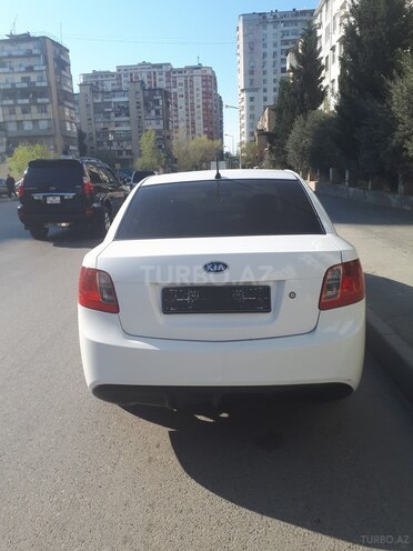 Kia Rio 2010, 178,000 km - 1.4 л - Bakı