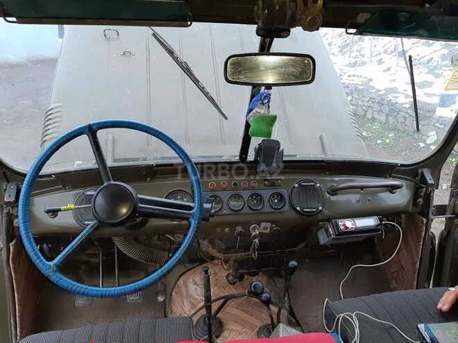 UAZ 469 1991, 1,800,000 km - 2.4 l - Quba