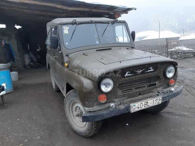 UAZ 469 1991, 1,800,000 km - 2.4 l - Quba