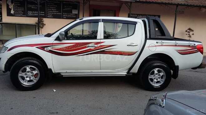 Mitsubishi L200 2011, 180,000 km - 0.3 l - Bakı