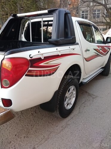 Mitsubishi L200 2011, 180,000 km - 0.3 l - Bakı